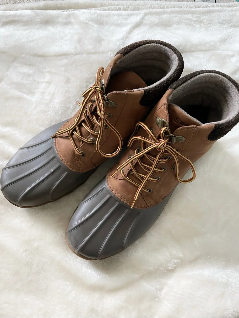 SPERRY Men’s Brown Duck Boots 8.5